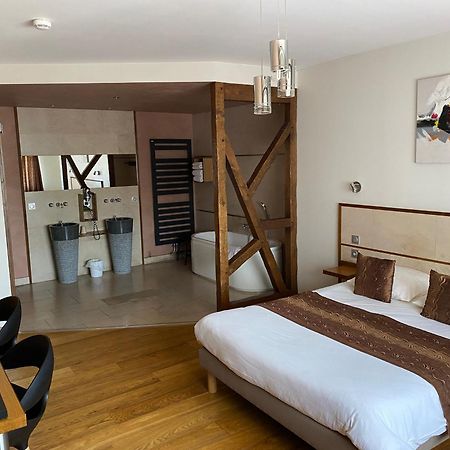 Auberge Des Moulins Pont-Les-Moulins Esterno foto