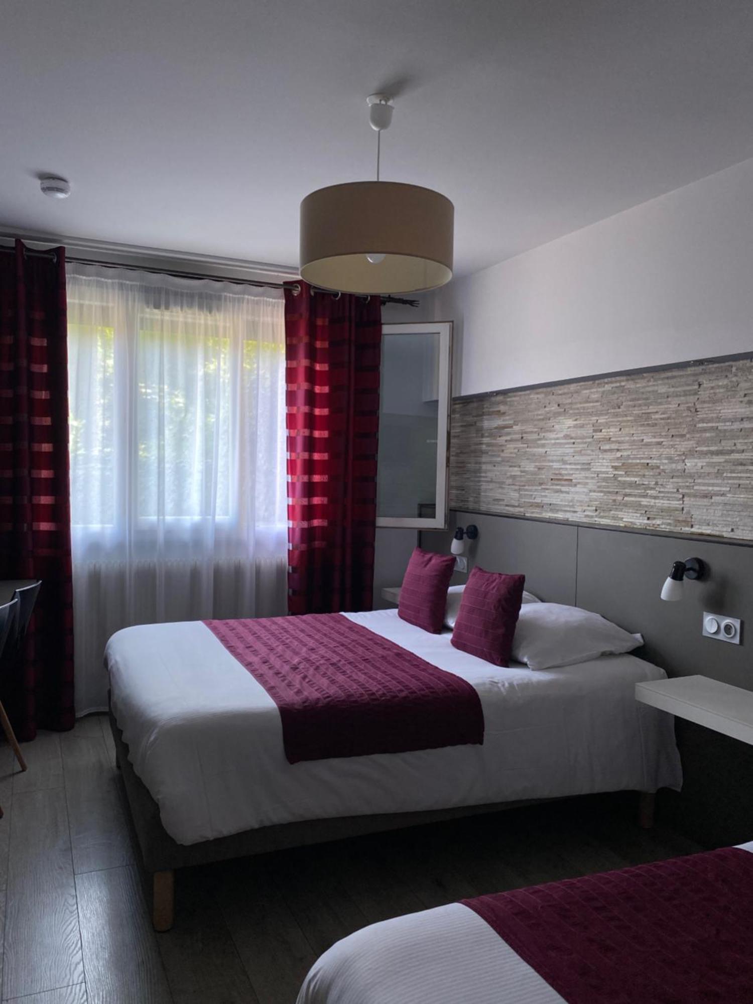 Auberge Des Moulins Pont-Les-Moulins Esterno foto